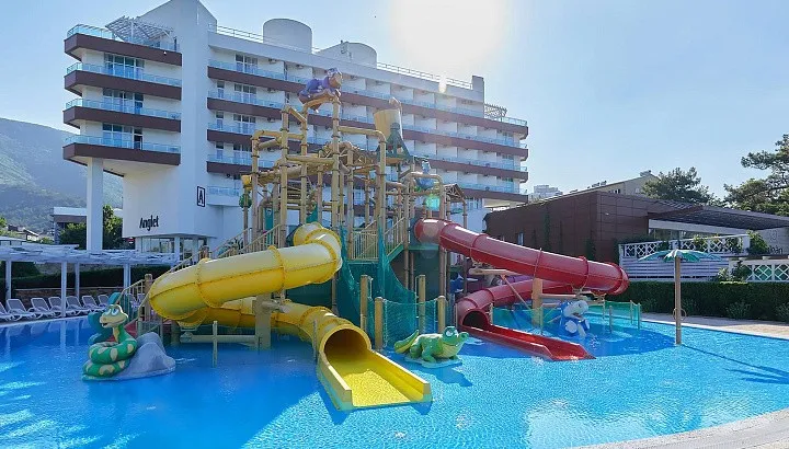 Детский аквапарк Alean Family Biarritz